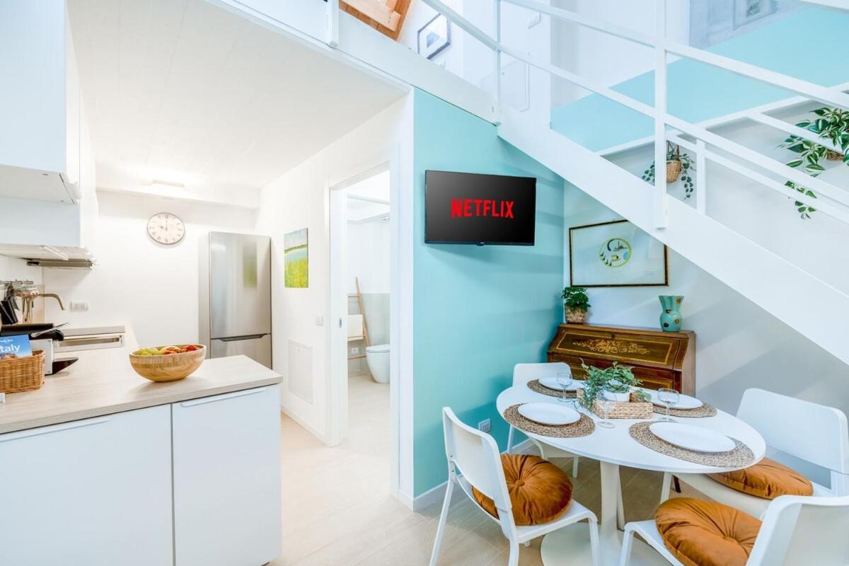 Luminoso Loft - M5 Cagranda - Free Wi -fi * Milan